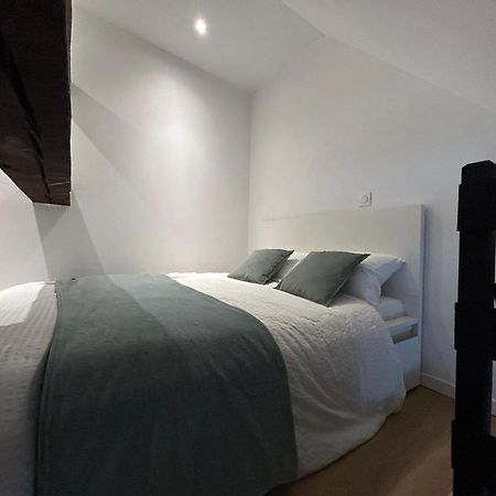 Le Repos De La Meuse Apartment Givet Exterior photo