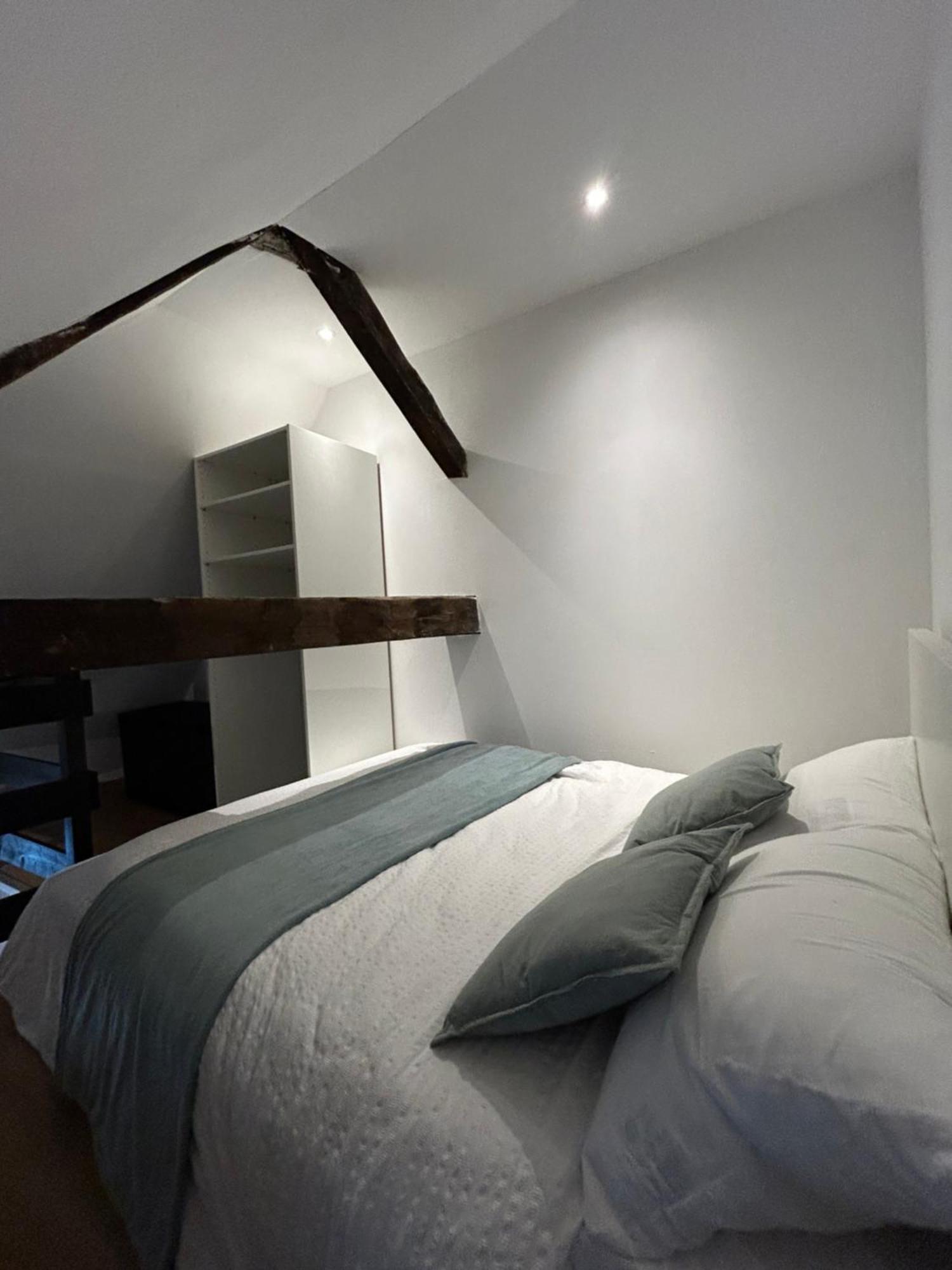 Le Repos De La Meuse Apartment Givet Exterior photo