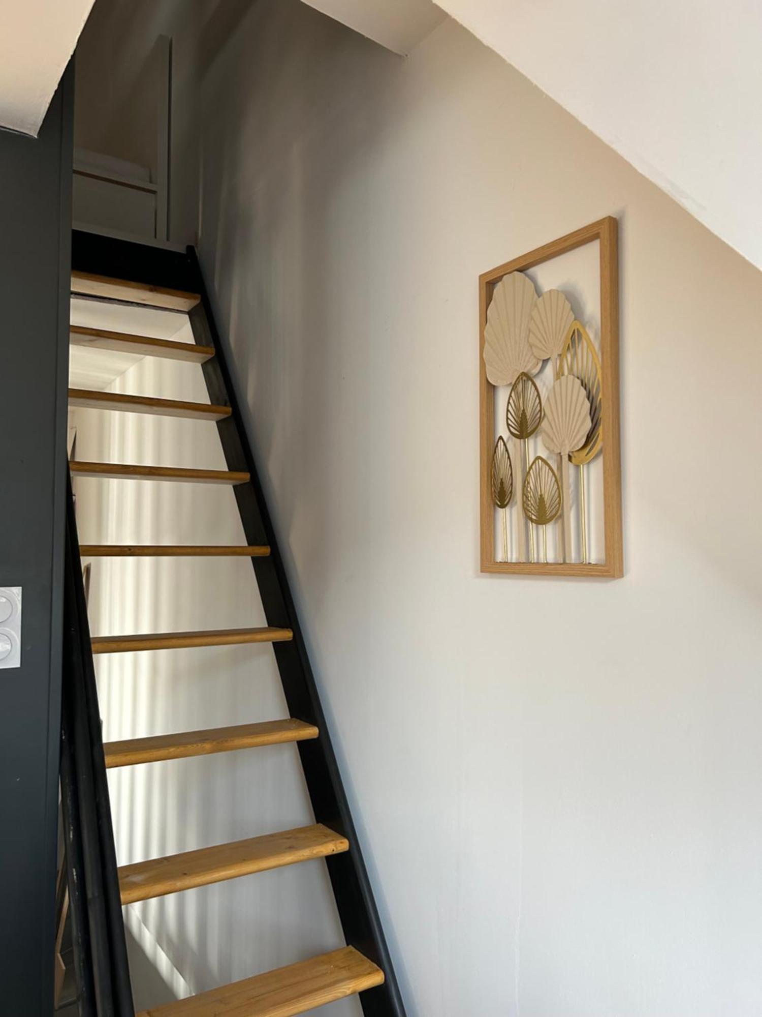 Le Repos De La Meuse Apartment Givet Exterior photo